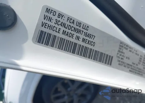 2024 Jeep Compass Limited 4X4 from USA, damaged, VIN 3C4NJDCN9RT164977